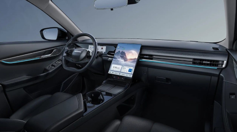 Prostorna kabina s 1.492 mm stranskega prostora