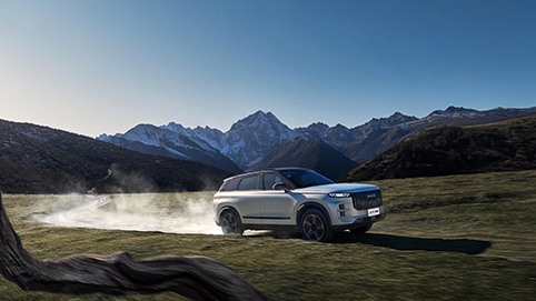 Elektrificirana ofenziva - Jaecoo 7 SHS - 02